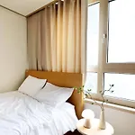 Modern 2 Bedroom 2 Bed 1-Bathroom Apartment For Rent In Gangnam Seou