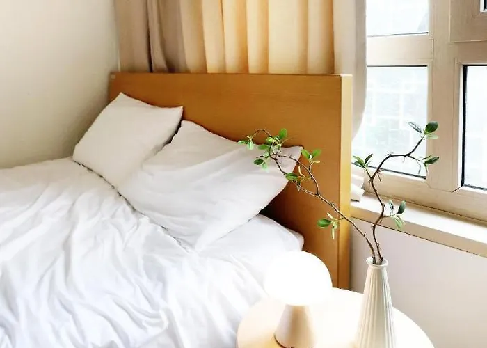 Modern 2 Bedroom 2 Bed 1-Bathroom Apartment For Rent In Gangnam Seou